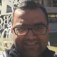 ovais.tariq - tech and leadership icon