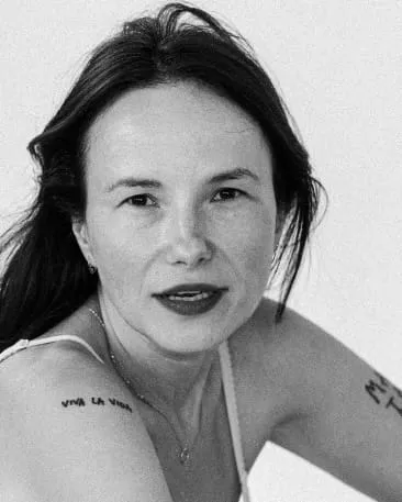 Raluca Harabagiu icon