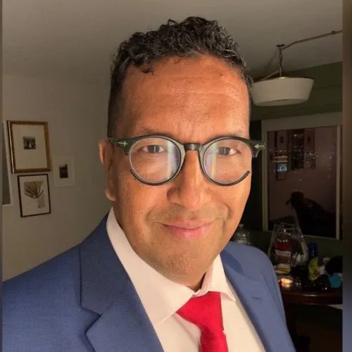 Eder Góngora Gómez | Psicólogo y Coach de Inmigrantes en Canadá icon