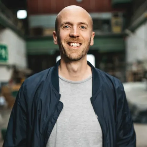 Digital Transformation, Data Transformation & AI Transformation in the Automotive Industry icon