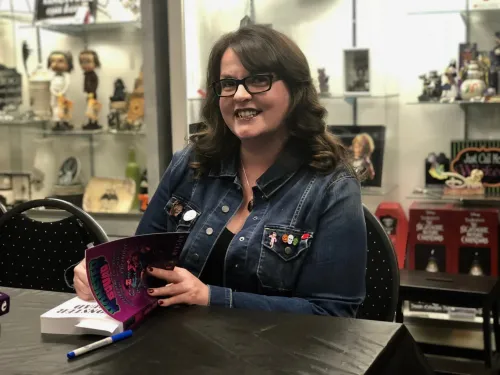 From the Desk of The Horror Chick icon