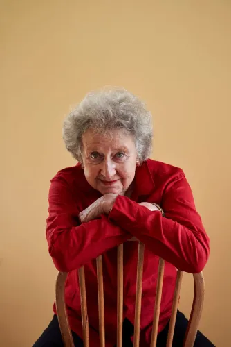 Anne Dickson icon