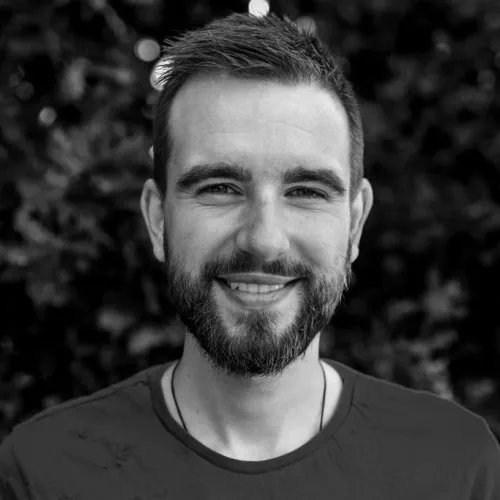 Александър Николов