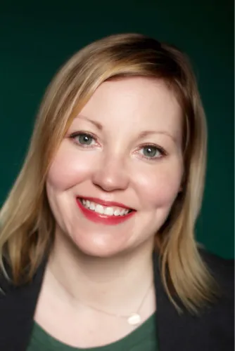 Lindsay Robertson