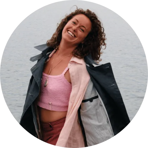 Ariel O'Mara ✦ Cosmic Scribe & Threshold Guide