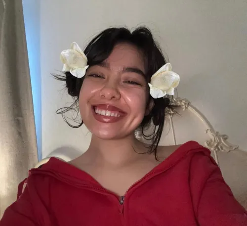 solenne °❀.ೃ࿔*