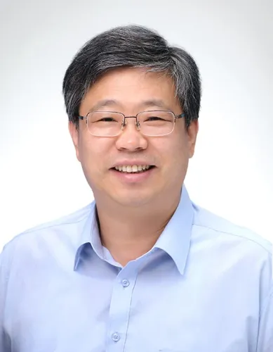 Hong Cheol Woong