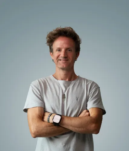 Alastair Dixon