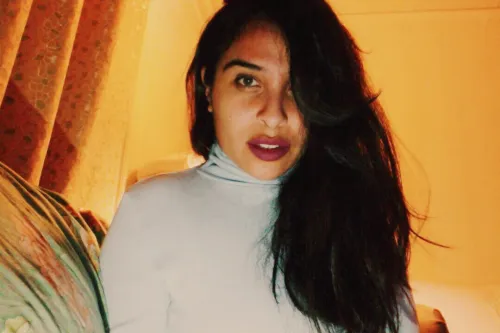 yasmin j