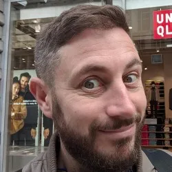 Oli Harris