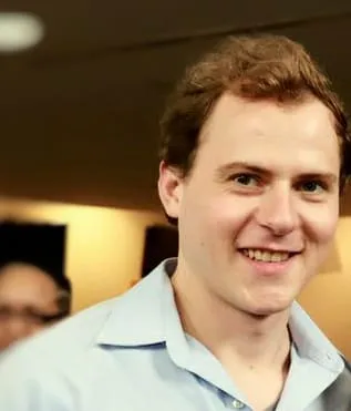 Matthew J Kozakowski