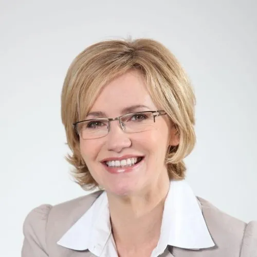 Стелла Пфайль